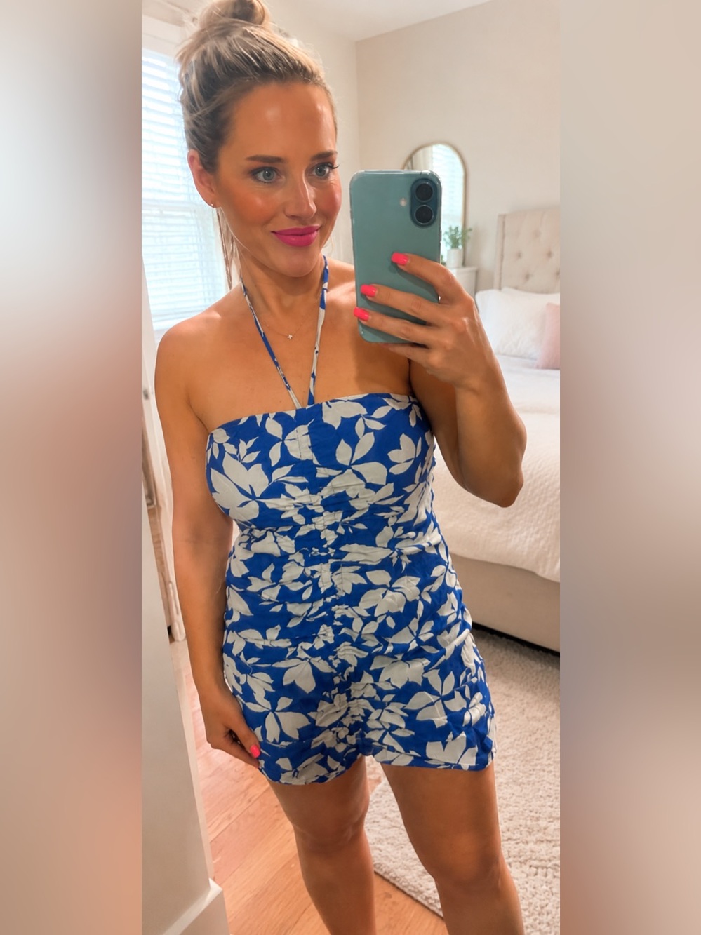 Lulus Blue White Floral Ruched Halter Mini Dress Size Small